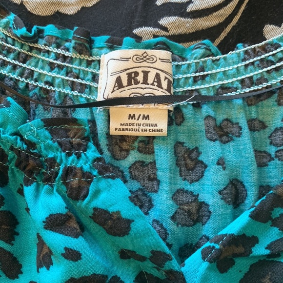 Top - Picture 2 of 2